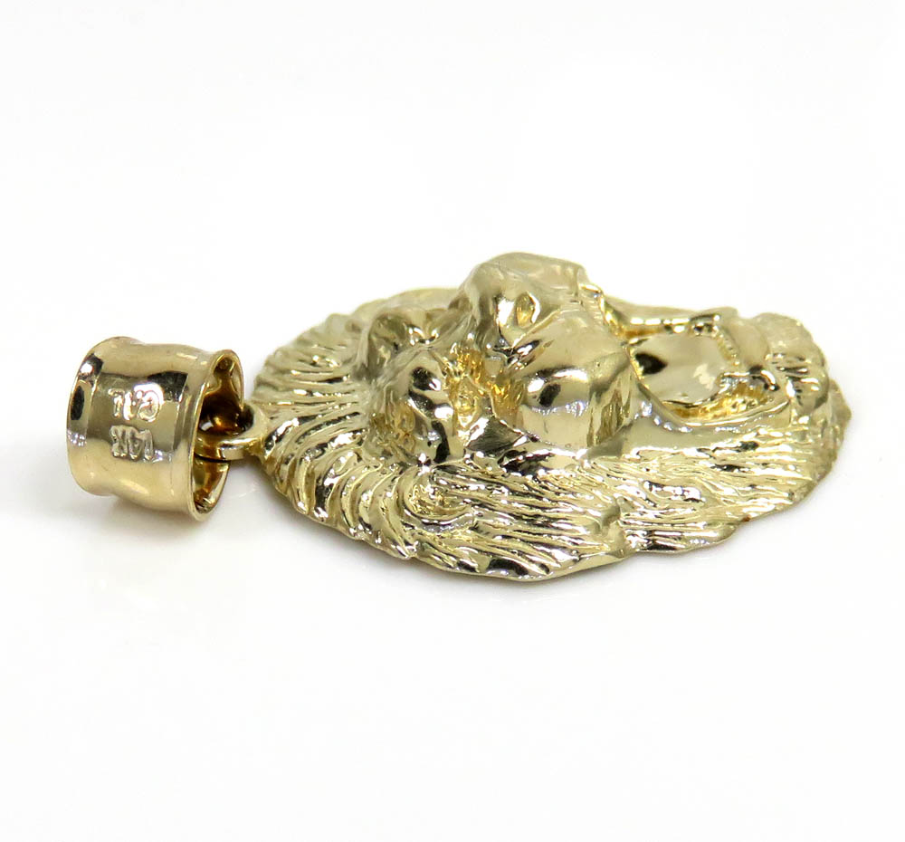 14k yellow gold small 3d lion head pendant