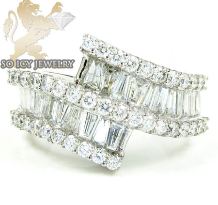 Ladies 18k white gold baguette diamond fashion ring 2.00ct