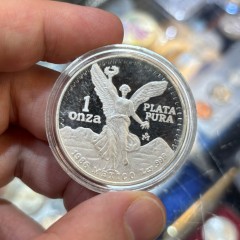 1oz pure silver centenario coin 