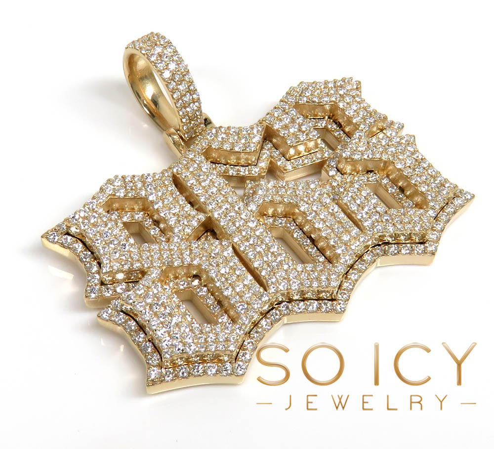 10k gold diamond layered gothic font pendant 6.10ct 