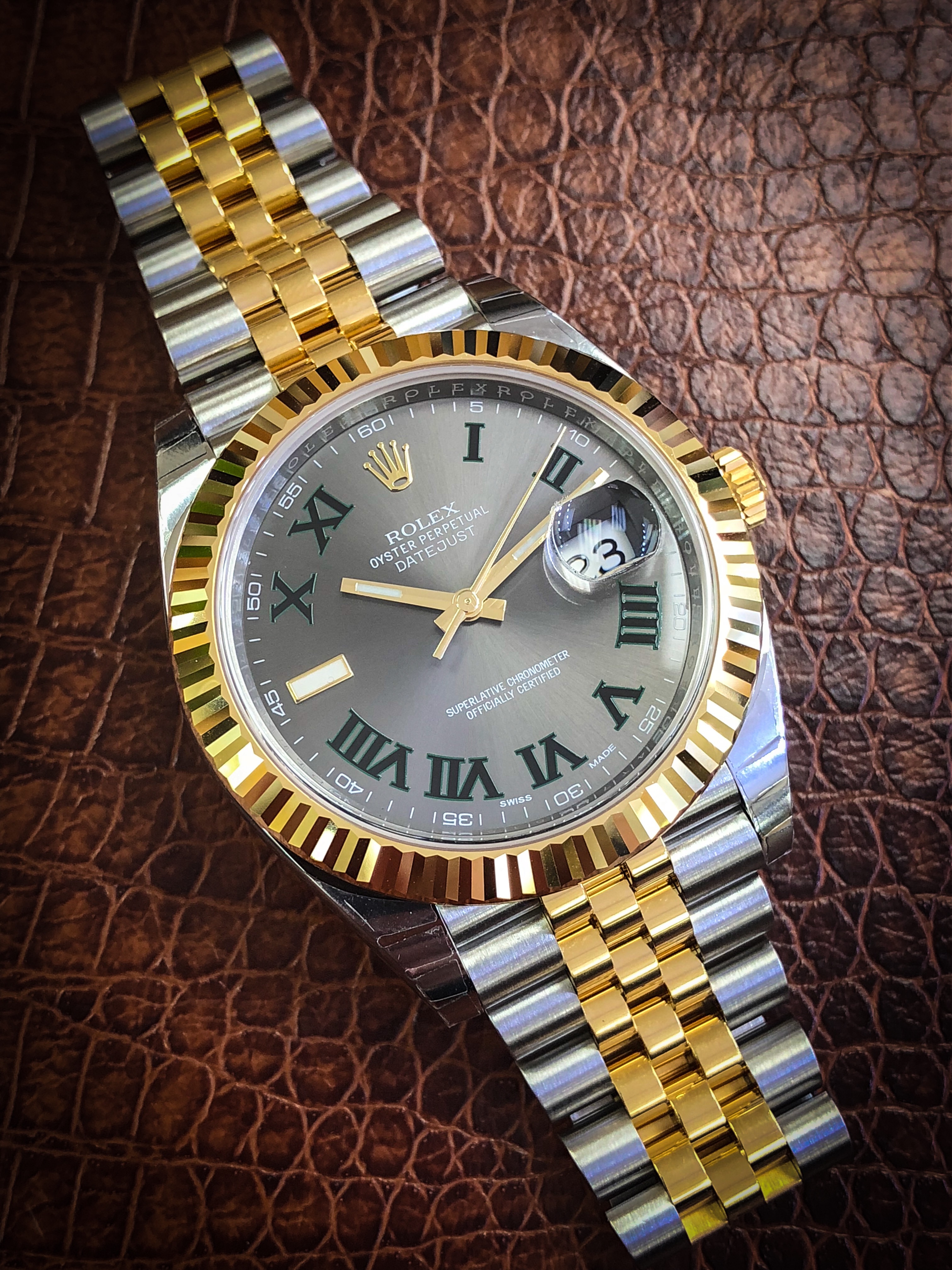 Rolex datejust 41mm wimbledon dial 18k gold & jubliee steel - Image 1