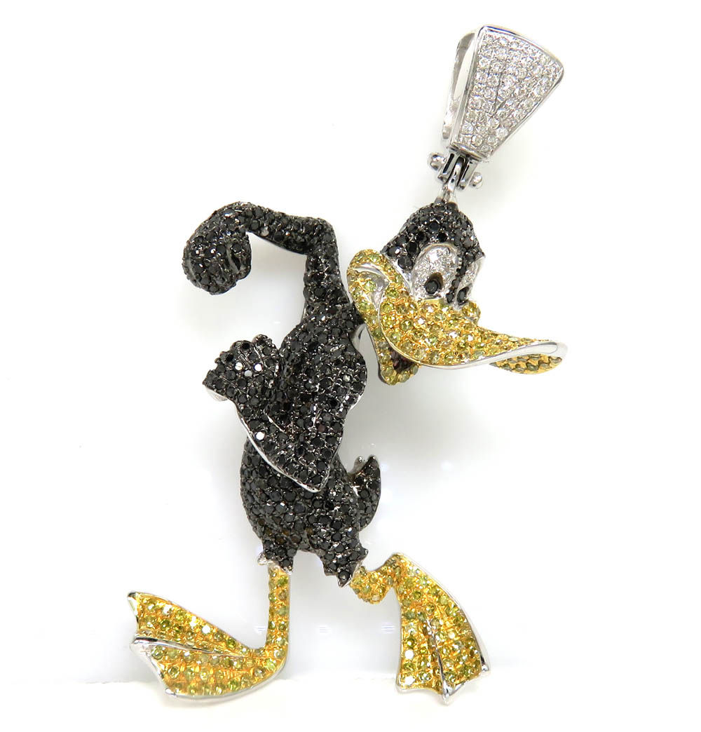 Daffy duck 10k white gold diamond pendant 4.75ct