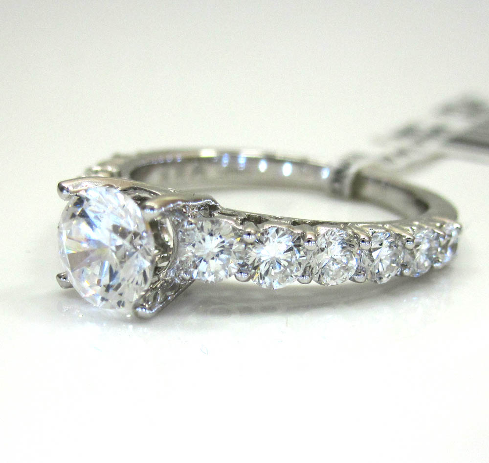 18k white gold graduating stone engagement ring 1.26ct