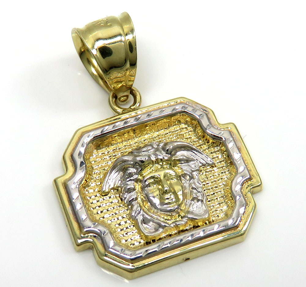 10k yellow gold boxed halo medusa head pendant 